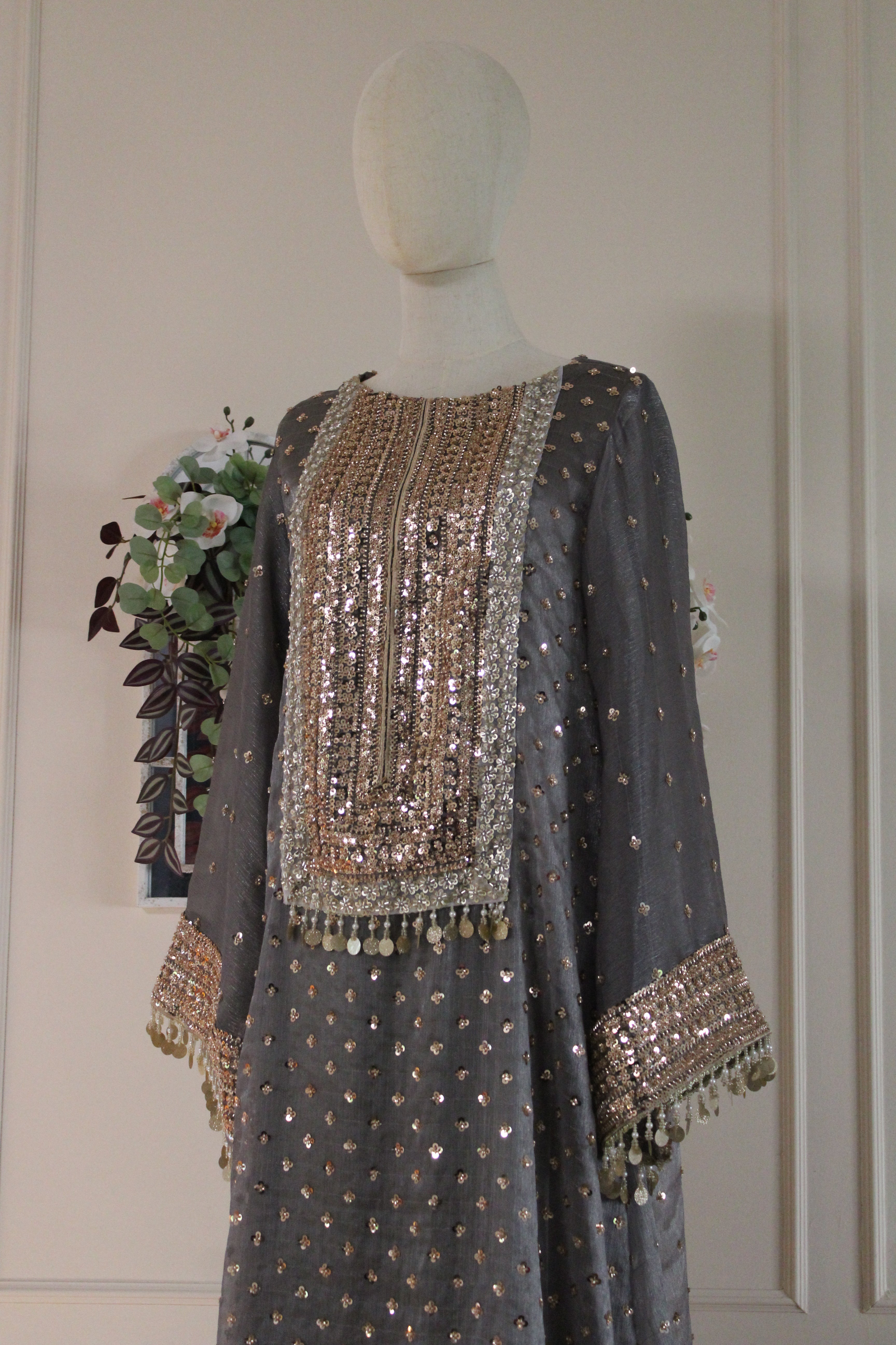 Moonstone Embroidered Kaftan Dress Set – Luxury Grey Silk A-Line Gown | La Parure
