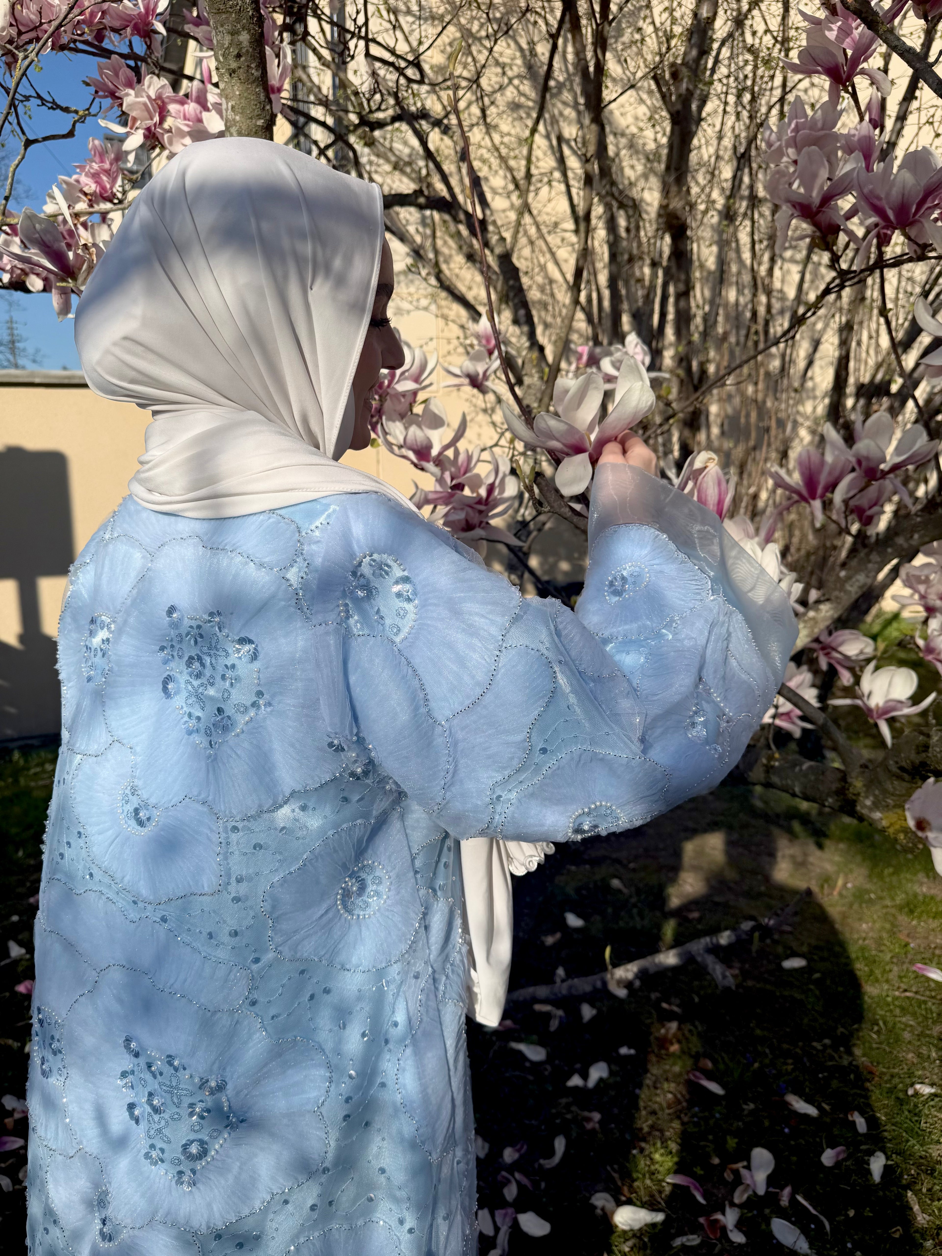 Rêve Floral Abaya – Bleu Céleste