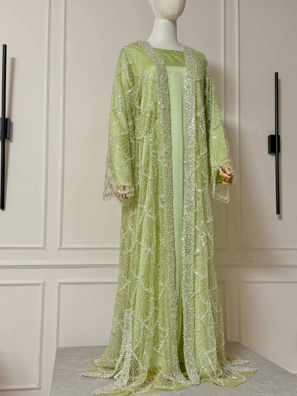 Éclat Royal - Lime Green Abaya