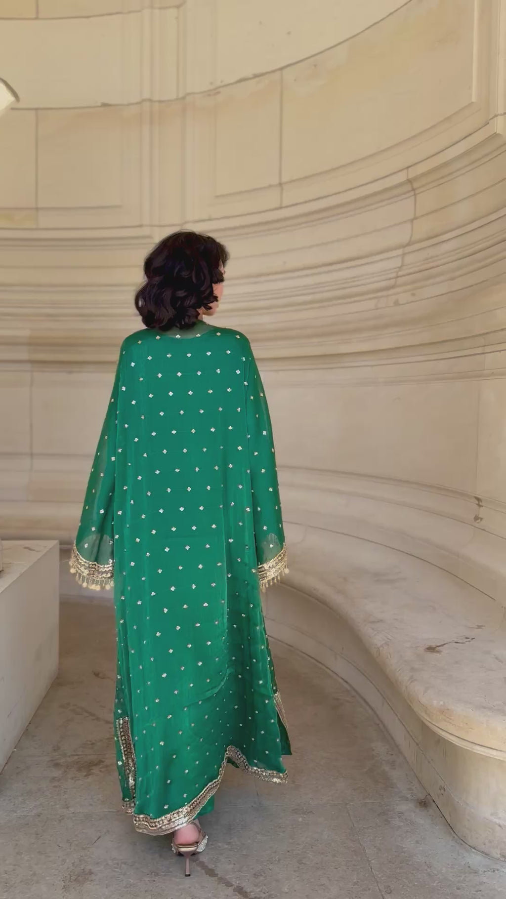 Emerald Embroidered Kaftan Dress Set – Luxury Green Silk A-Line Gown | La Parure
